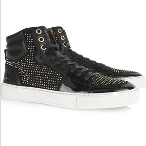 Yves Saint Laurent Shoes